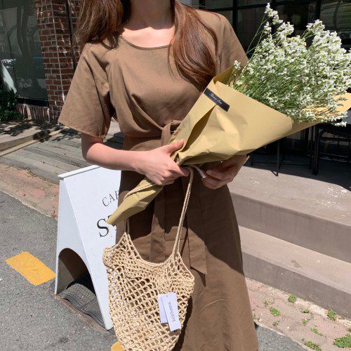 메르 여름 린넨 반팔 라운드넥 허리 꼬임 매듭 뒤트임 루즈핏 백리스 h라인 린넨 롱원피스