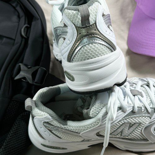 뉴발란스 530 운동화 발볼넓은런닝화 화이트실버 MR530AD, 270